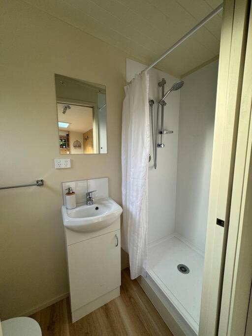 Apartamento Alpine Tiny Queenstown Exterior foto